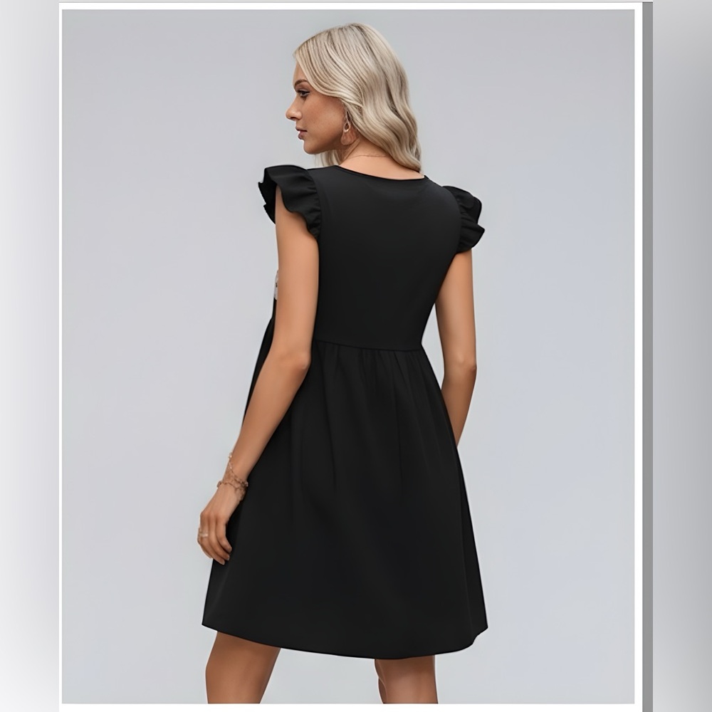 Black Floral Embroidery Butterfly Sleeve Smock Dress - Picture 4 of 6